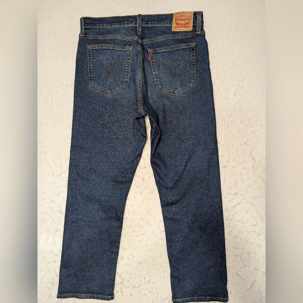 Levi's Women's Wedgie Straight Leg‎ Button Fly Dark Wash Hi Rise 32Wx28L